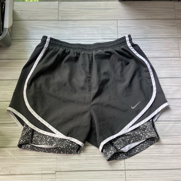 Nike Black Athletic Shorts with pattern bike shorts liner size XS - Picture 1 of 7